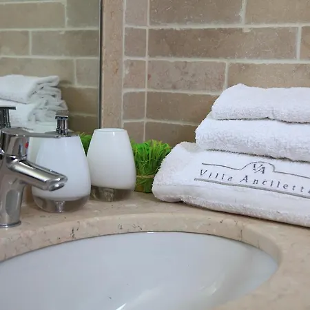 Anciletta * カザラーノ