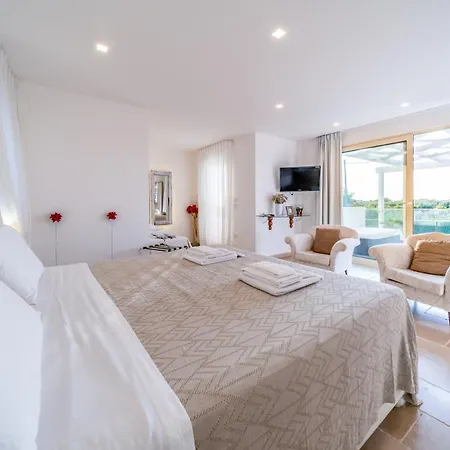 ヴィラ Anciletta カザラーノ